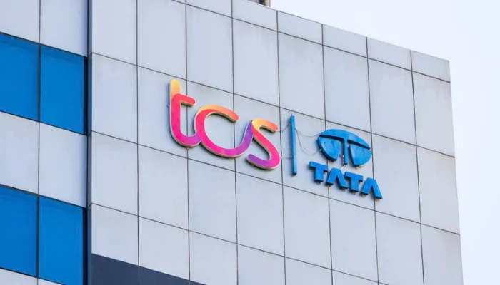 TCS Share Price Slips After Q4 Results Despite Stable Earnings, Investors Remain Cautious
